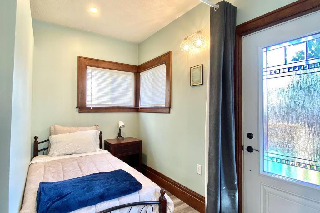 Cozy Suite-Walk To The Falls! Καταρράκτες του Νιαγάρα Εξωτερικό φωτογραφία